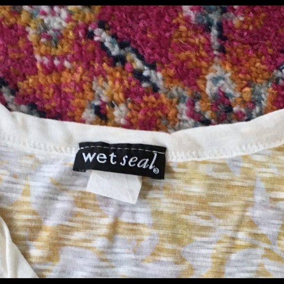 Bright Yellow and White Sleeveless shirt - Picture 2 of 5